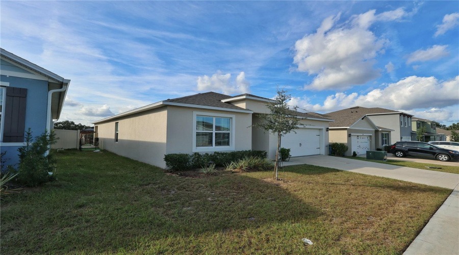 DAVENPORT, Florida 33837, 4 Bedrooms Bedrooms, ,2 BathroomsBathrooms,Residential,For Sale,BUCKEYE,0,MFRO6367400