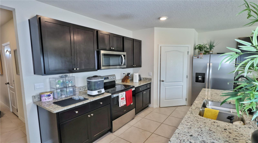 DAVENPORT, Florida 33837, 4 Bedrooms Bedrooms, ,2 BathroomsBathrooms,Residential,For Sale,BUCKEYE,0,MFRO6367400