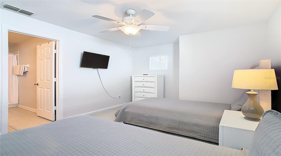 KISSIMMEE, Florida 34747, 5 Bedrooms Bedrooms, ,5 BathroomsBathrooms,Residential,For Sale,DAULBY,0,MFRO6367961