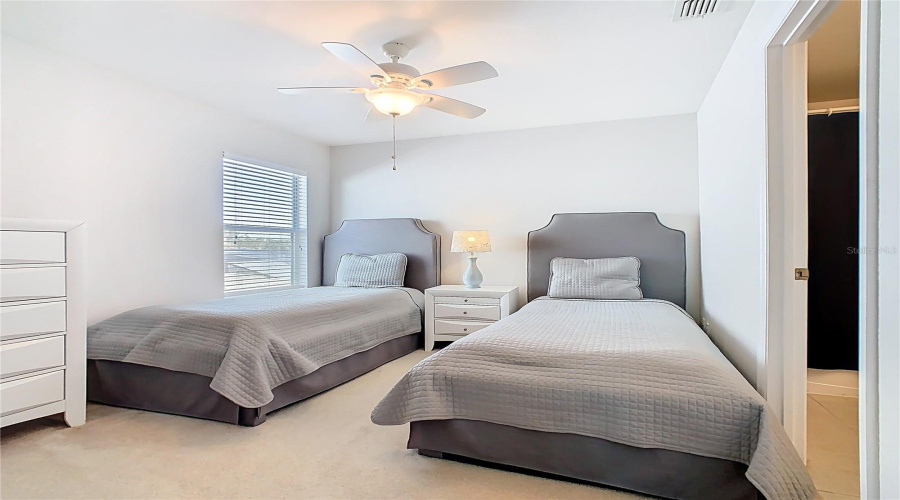 KISSIMMEE, Florida 34747, 5 Bedrooms Bedrooms, ,5 BathroomsBathrooms,Residential,For Sale,DAULBY,0,MFRO6367961