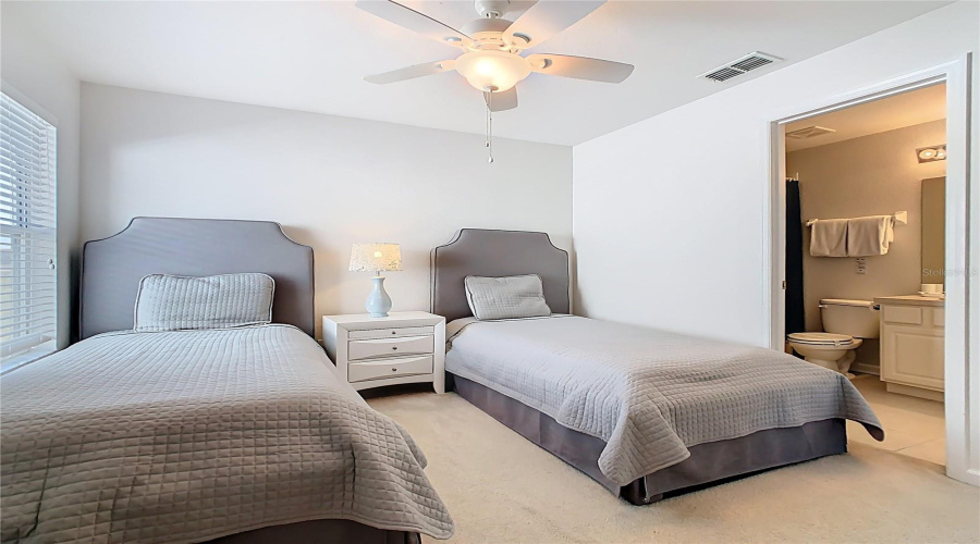 KISSIMMEE, Florida 34747, 5 Bedrooms Bedrooms, ,5 BathroomsBathrooms,Residential,For Sale,DAULBY,0,MFRO6367961