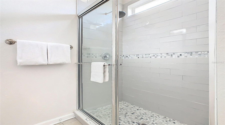 KISSIMMEE, Florida 34747, 5 Bedrooms Bedrooms, ,5 BathroomsBathrooms,Residential,For Sale,DAULBY,0,MFRO6367961