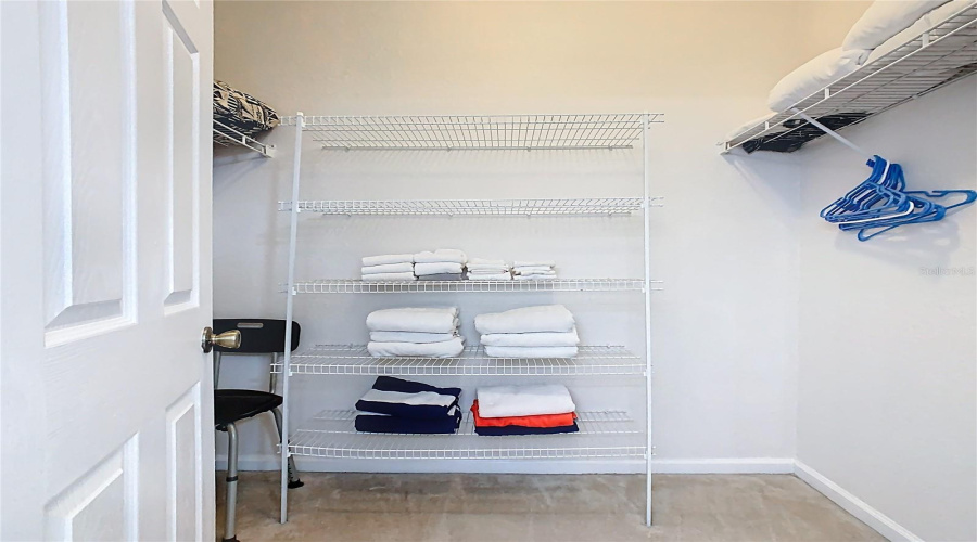 KISSIMMEE, Florida 34747, 5 Bedrooms Bedrooms, ,5 BathroomsBathrooms,Residential,For Sale,DAULBY,0,MFRO6367961