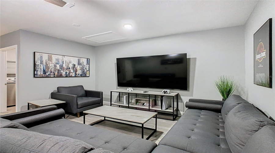 KISSIMMEE, Florida 34747, 5 Bedrooms Bedrooms, ,5 BathroomsBathrooms,Residential,For Sale,DAULBY,0,MFRO6367961