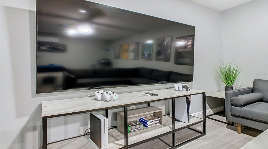 KISSIMMEE, Florida 34747, 5 Bedrooms Bedrooms, ,5 BathroomsBathrooms,Residential,For Sale,DAULBY,0,MFRO6367961