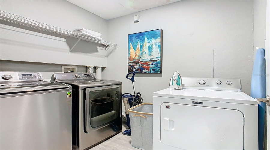 KISSIMMEE, Florida 34747, 5 Bedrooms Bedrooms, ,5 BathroomsBathrooms,Residential,For Sale,DAULBY,0,MFRO6367961