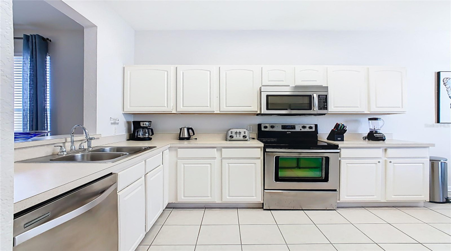 KISSIMMEE, Florida 34747, 5 Bedrooms Bedrooms, ,5 BathroomsBathrooms,Residential,For Sale,DAULBY,0,MFRO6367961