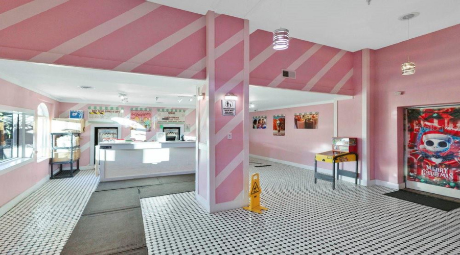 DAVENPORT, Florida 33897, 4 Bedrooms Bedrooms, ,3 BathroomsBathrooms,Residential,For Sale,CALABRIA,0,MFRL4957965