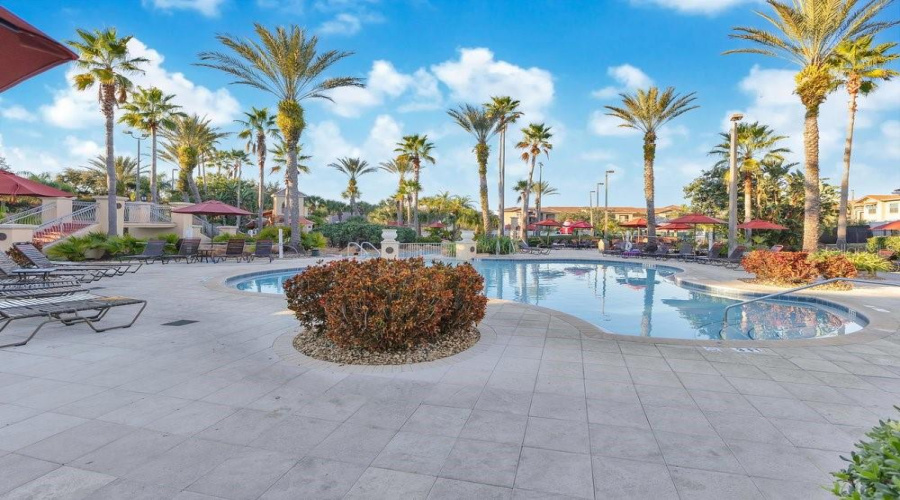 DAVENPORT, Florida 33897, 4 Bedrooms Bedrooms, ,3 BathroomsBathrooms,Residential,For Sale,CALABRIA,0,MFRL4957965