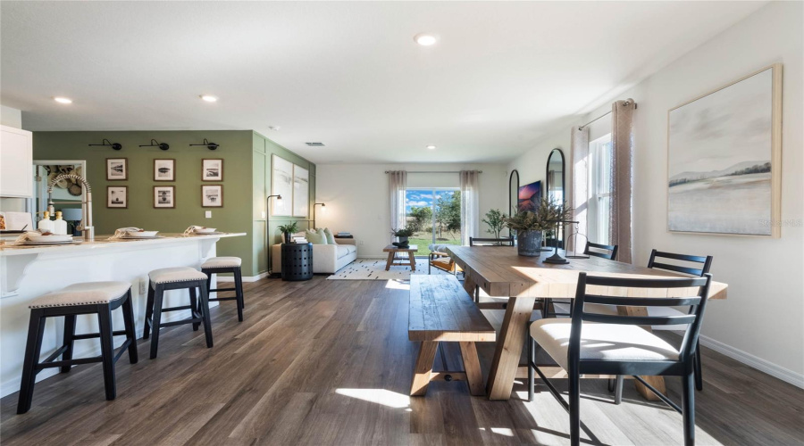 DAVENPORT, Florida 33896, 5 Bedrooms Bedrooms, ,3 BathroomsBathrooms,Residential,For Sale,OAKS RIVER STREET,0,MFRO6366918