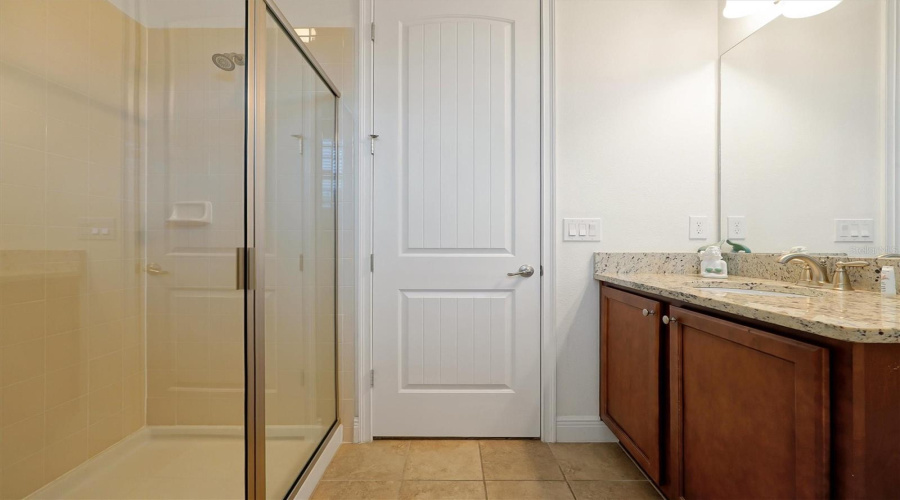 KISSIMMEE, Florida 34747, 6 Bedrooms Bedrooms, ,6 BathroomsBathrooms,Residential,For Sale,PENDANT,0,MFRW7881495