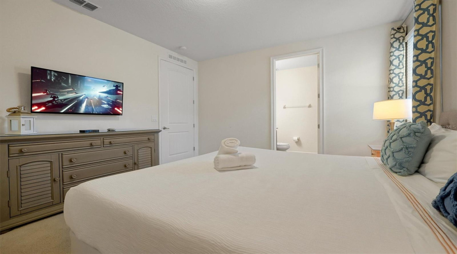 KISSIMMEE, Florida 34747, 6 Bedrooms Bedrooms, ,6 BathroomsBathrooms,Residential,For Sale,PENDANT,0,MFRW7881495