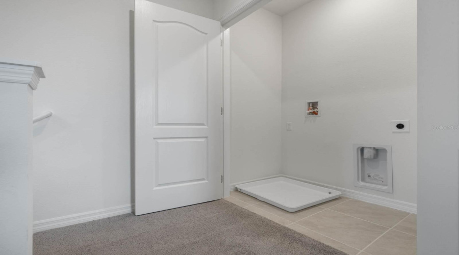 DAVENPORT, Florida 33837, 3 Bedrooms Bedrooms, ,2 BathroomsBathrooms,Residential,For Sale,GIFFORD,0,MFRO6347137