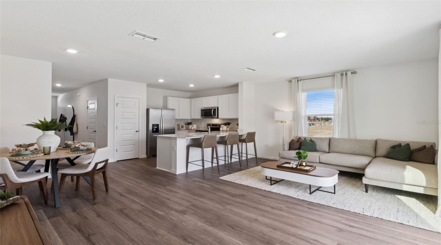 DAVENPORT, Florida 33837, 3 Bedrooms Bedrooms, ,2 BathroomsBathrooms,Residential,For Sale,TALLOWWOOD,0,MFRO6352126