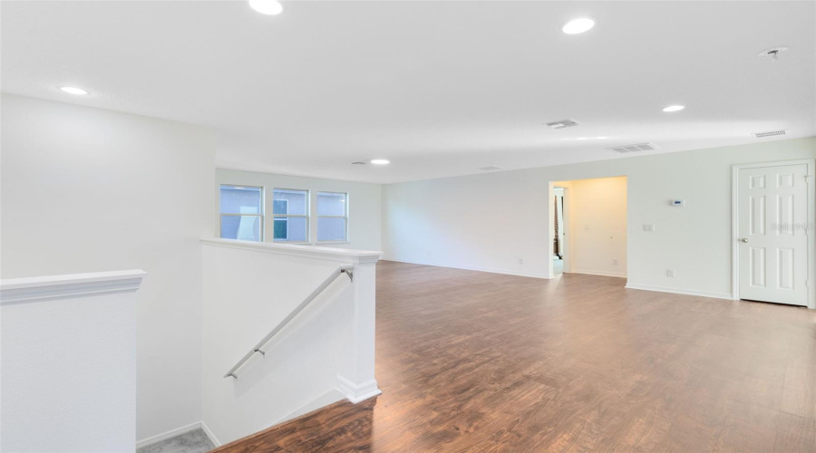 DAVENPORT, Florida 33896, 7 Bedrooms Bedrooms, ,6 BathroomsBathrooms,Residential,For Sale,YORKSHIRE,0,MFRO6366867