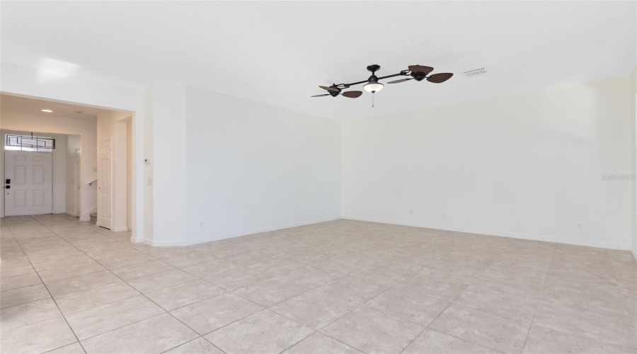 DAVENPORT, Florida 33896, 7 Bedrooms Bedrooms, ,6 BathroomsBathrooms,Residential,For Sale,YORKSHIRE,0,MFRO6366867
