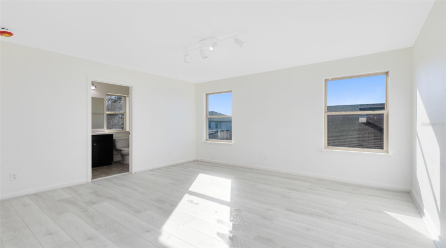 DAVENPORT, Florida 33896, 7 Bedrooms Bedrooms, ,6 BathroomsBathrooms,Residential,For Sale,YORKSHIRE,0,MFRO6366867