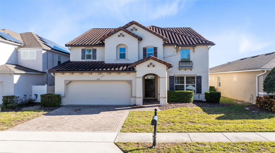 DAVENPORT, Florida 33896, 7 Bedrooms Bedrooms, ,6 BathroomsBathrooms,Residential,For Sale,YORKSHIRE,0,MFRO6366867