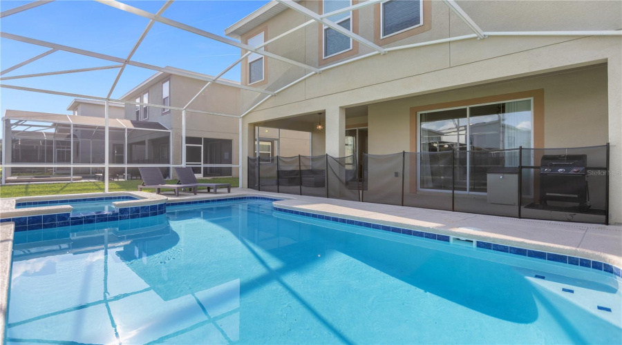 DAVENPORT, Florida 33896, 6 Bedrooms Bedrooms, ,5 BathroomsBathrooms,Residential,For Sale,CABOT CLIFFS,0,MFRO6358347