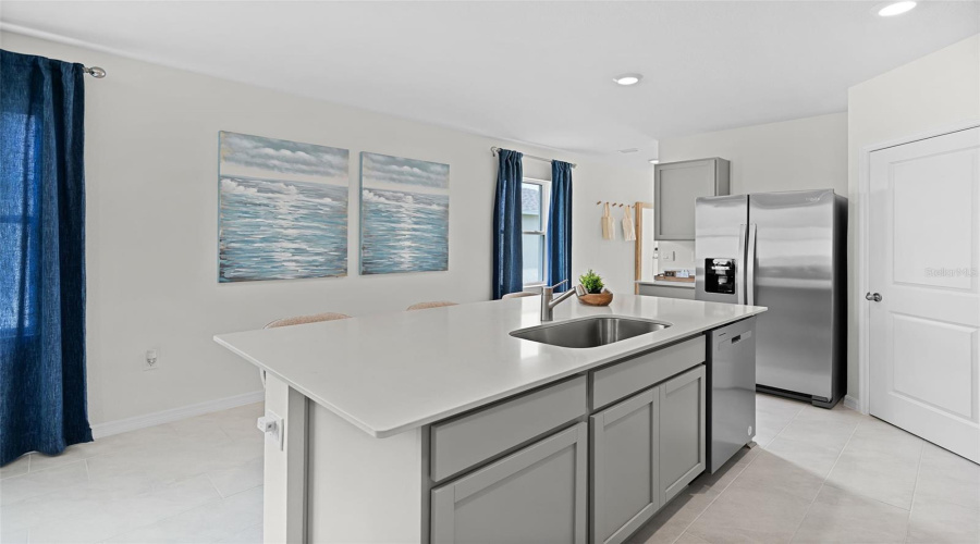 DAVENPORT, Florida 33837, 4 Bedrooms Bedrooms, ,2 BathroomsBathrooms,Residential,For Sale,OAK RIVER,0,MFRO6366853