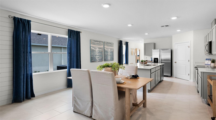 DAVENPORT, Florida 33837, 4 Bedrooms Bedrooms, ,2 BathroomsBathrooms,Residential,For Sale,OAK RIVER,0,MFRO6366853