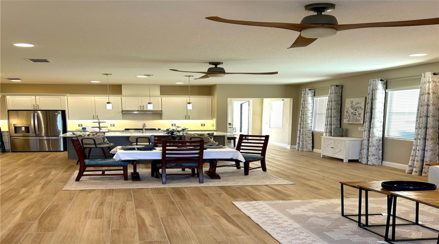 KISSIMMEE, Florida 34747, 2 Bedrooms Bedrooms, ,2 BathroomsBathrooms,Residential,For Sale,SAND PIERRE,0,MFRO6368190