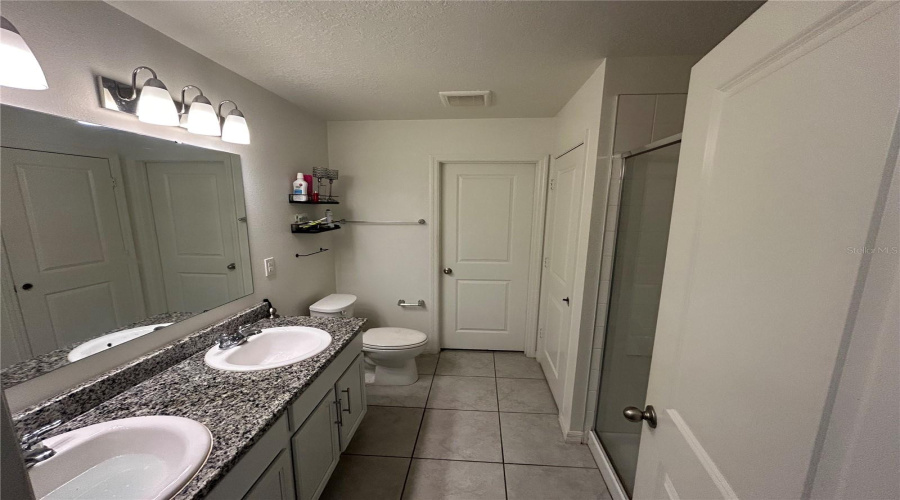 KISSIMMEE, Florida 34746, 3 Bedrooms Bedrooms, ,2 BathroomsBathrooms,Residential,For Sale,CASABLANCA,0,MFRO6350700