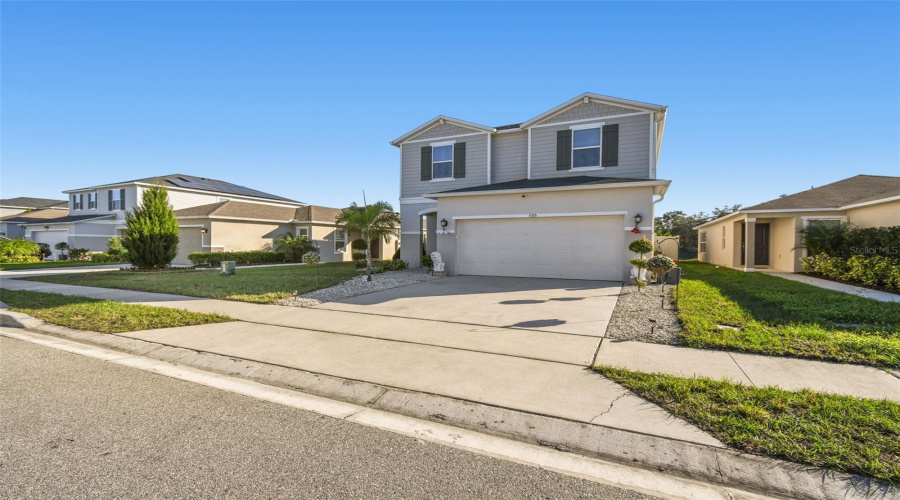 DAVENPORT, Florida 33837, 4 Bedrooms Bedrooms, ,2 BathroomsBathrooms,Residential,For Sale,PRESERVE POINTE,0,MFRO6368211