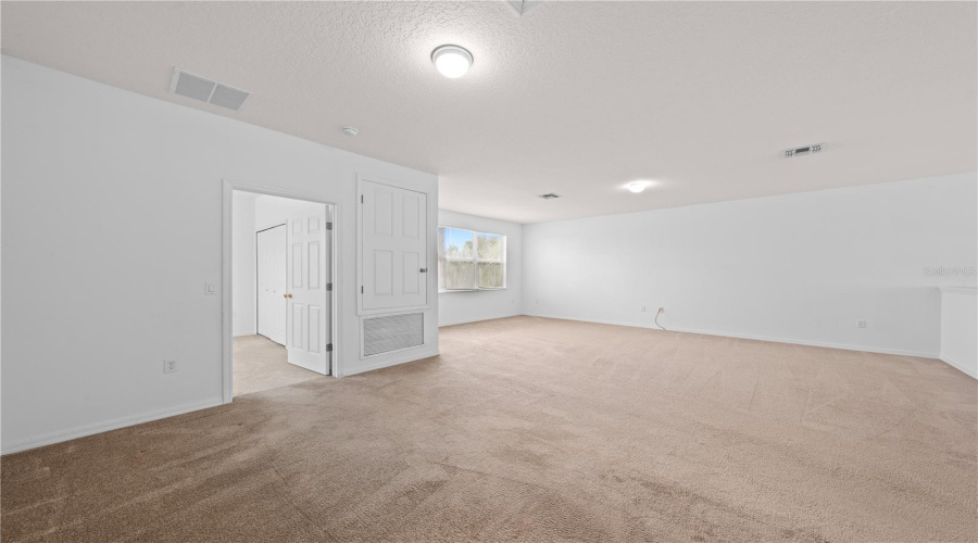 KISSIMMEE, Florida 34746, 3 Bedrooms Bedrooms, ,2 BathroomsBathrooms,Residential,For Sale,SILVER FIN,0,MFRS5140155