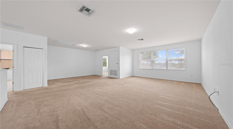 KISSIMMEE, Florida 34746, 3 Bedrooms Bedrooms, ,2 BathroomsBathrooms,Residential,For Sale,SILVER FIN,0,MFRS5140155