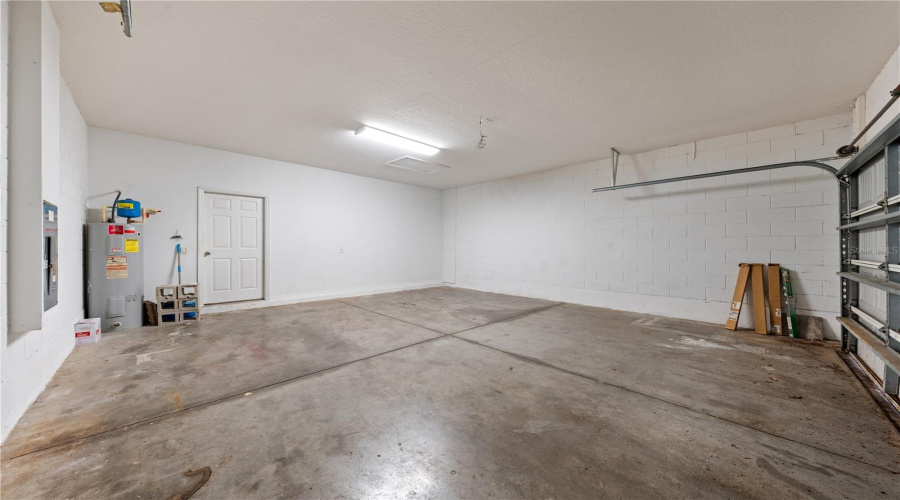 KISSIMMEE, Florida 34746, 3 Bedrooms Bedrooms, ,2 BathroomsBathrooms,Residential,For Sale,SILVER FIN,0,MFRS5140155