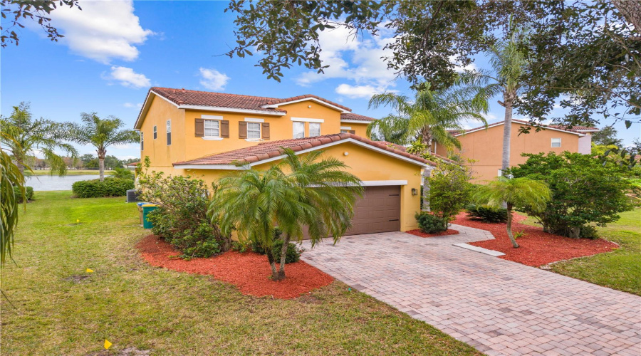 KISSIMMEE, Florida 34746, 3 Bedrooms Bedrooms, ,2 BathroomsBathrooms,Residential,For Sale,SILVER FIN,0,MFRS5140155