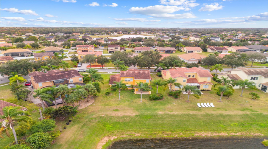 KISSIMMEE, Florida 34746, 3 Bedrooms Bedrooms, ,2 BathroomsBathrooms,Residential,For Sale,SILVER FIN,0,MFRS5140155