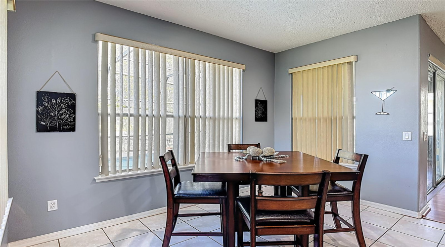 KISSIMMEE, Florida 34746, 4 Bedrooms Bedrooms, ,2 BathroomsBathrooms,Residential,For Sale,THE OAKS,0,MFRO6319826