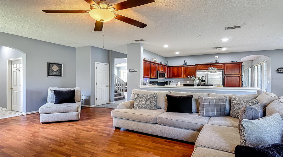 KISSIMMEE, Florida 34746, 4 Bedrooms Bedrooms, ,2 BathroomsBathrooms,Residential,For Sale,THE OAKS,0,MFRO6319826