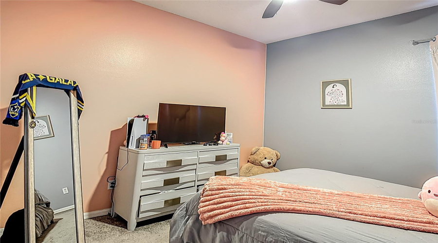 KISSIMMEE, Florida 34746, 4 Bedrooms Bedrooms, ,2 BathroomsBathrooms,Residential,For Sale,THE OAKS,0,MFRO6319826