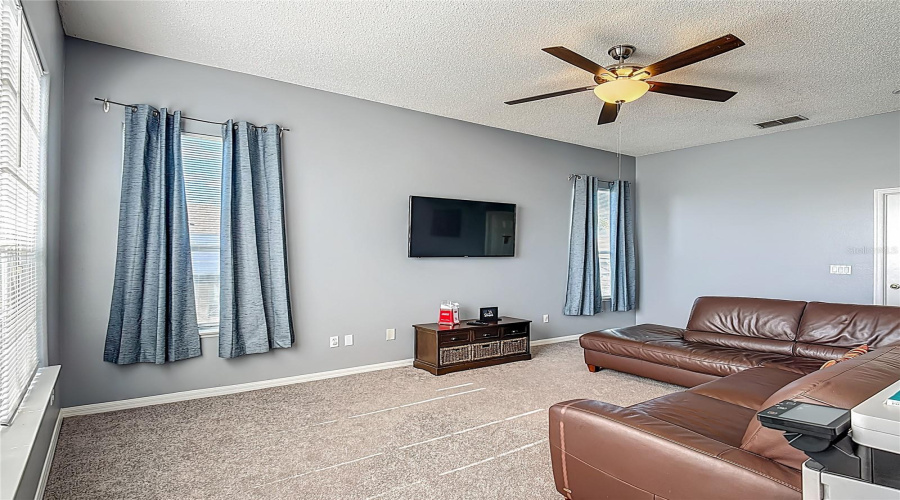 KISSIMMEE, Florida 34746, 4 Bedrooms Bedrooms, ,2 BathroomsBathrooms,Residential,For Sale,THE OAKS,0,MFRO6319826