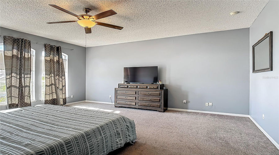 KISSIMMEE, Florida 34746, 4 Bedrooms Bedrooms, ,2 BathroomsBathrooms,Residential,For Sale,THE OAKS,0,MFRO6319826