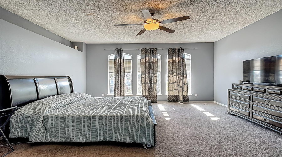 KISSIMMEE, Florida 34746, 4 Bedrooms Bedrooms, ,2 BathroomsBathrooms,Residential,For Sale,THE OAKS,0,MFRO6319826