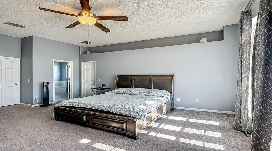 KISSIMMEE, Florida 34746, 4 Bedrooms Bedrooms, ,2 BathroomsBathrooms,Residential,For Sale,THE OAKS,0,MFRO6319826