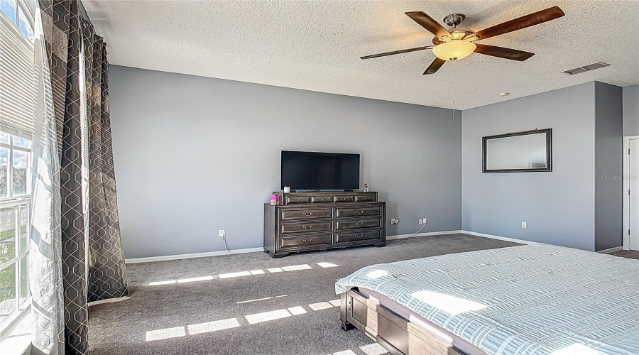 KISSIMMEE, Florida 34746, 4 Bedrooms Bedrooms, ,2 BathroomsBathrooms,Residential,For Sale,THE OAKS,0,MFRO6319826