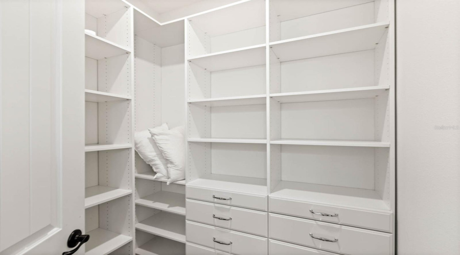 KISSIMMEE, Florida 34747, 5 Bedrooms Bedrooms, ,4 BathroomsBathrooms,Residential,For Sale,SOUTHFIELD,0,MFRO6271952