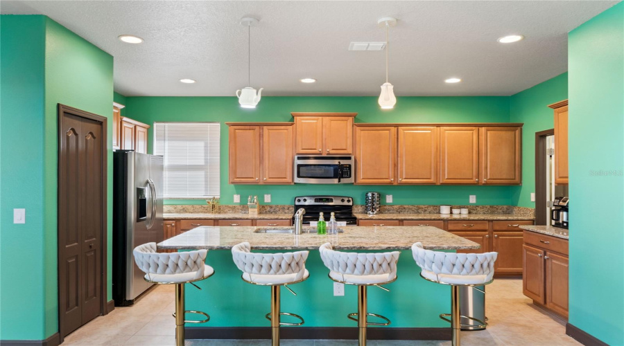 KISSIMMEE, Florida 34747, 5 Bedrooms Bedrooms, ,5 BathroomsBathrooms,Residential,For Sale,CANDY PALM,0,MFRO6368196