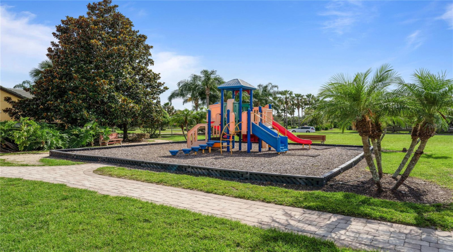 KISSIMMEE, Florida 34747, 5 Bedrooms Bedrooms, ,5 BathroomsBathrooms,Residential,For Sale,CANDY PALM,0,MFRO6368196