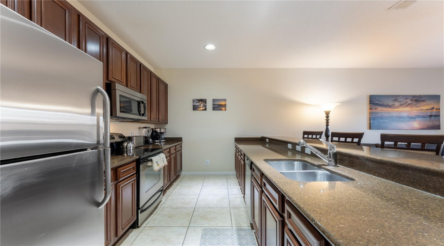 KISSIMMEE, Florida 34747, 4 Bedrooms Bedrooms, ,3 BathroomsBathrooms,Residential,For Sale,MAJESTY PALM,0,MFRO6368524