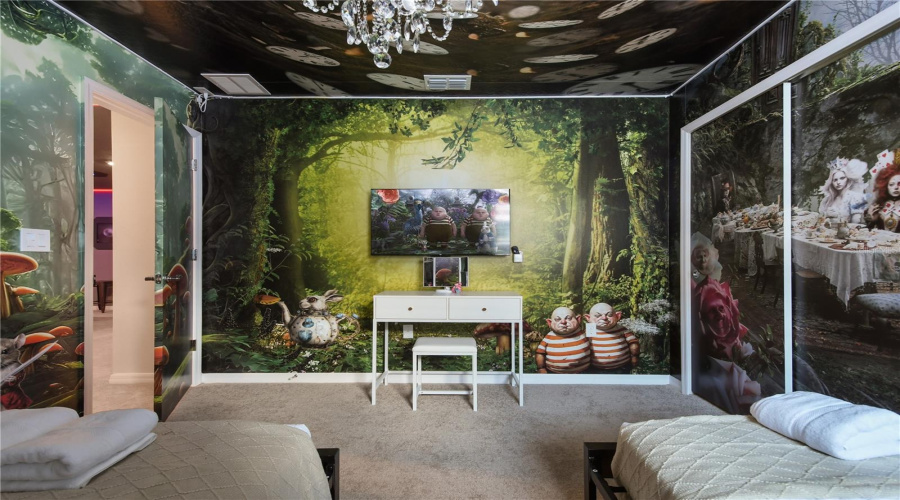 DAVENPORT, Florida 33897, 10 Bedrooms Bedrooms, ,8 BathroomsBathrooms,Residential,For Sale,LANA,0,MFRO6280282