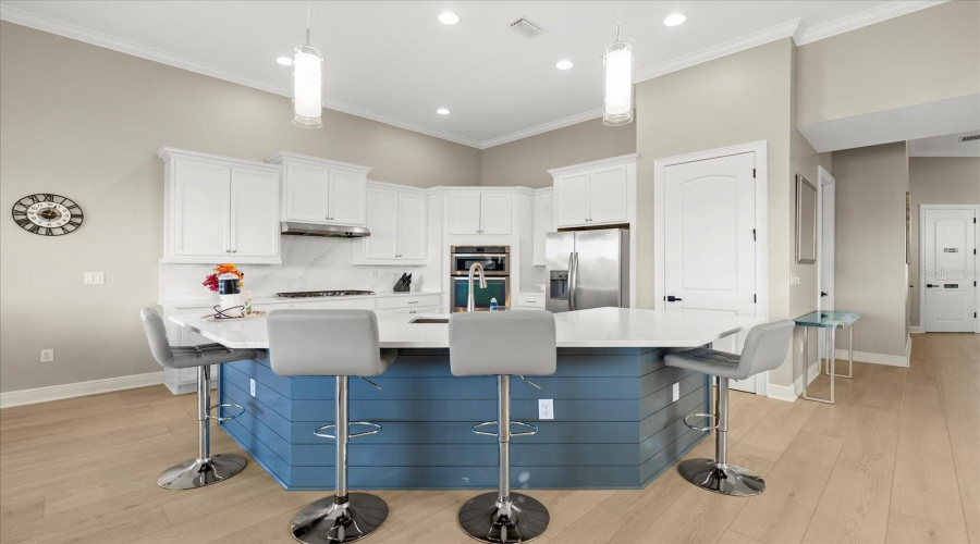 REUNION, Florida 34747, 5 Bedrooms Bedrooms, ,5 BathroomsBathrooms,Residential,For Sale,GOLDEN BEAR,0,MFRO6368073