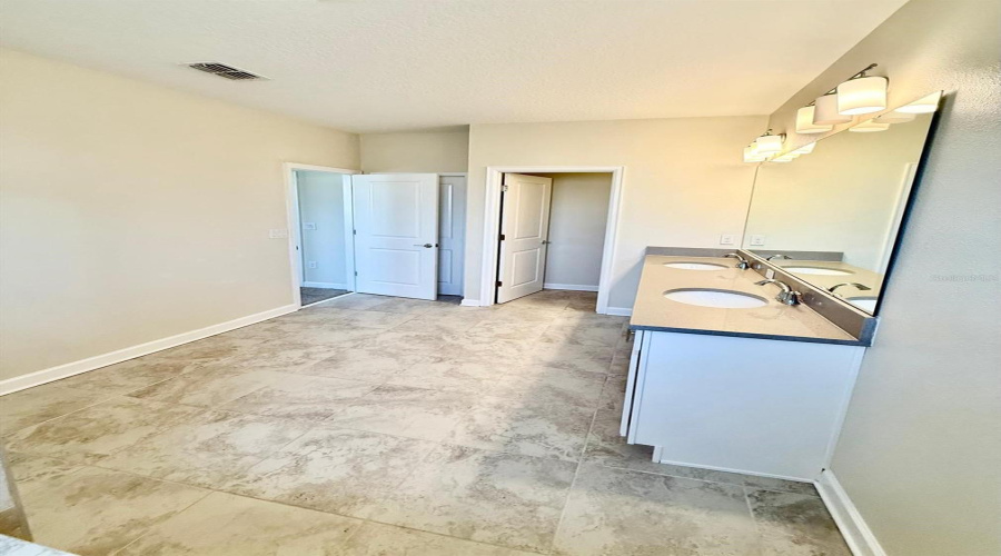 DAVENPORT, Florida 33896, 3 Bedrooms Bedrooms, ,2 BathroomsBathrooms,Residential,For Sale,PAYNE STEWART,0,MFRO6368371