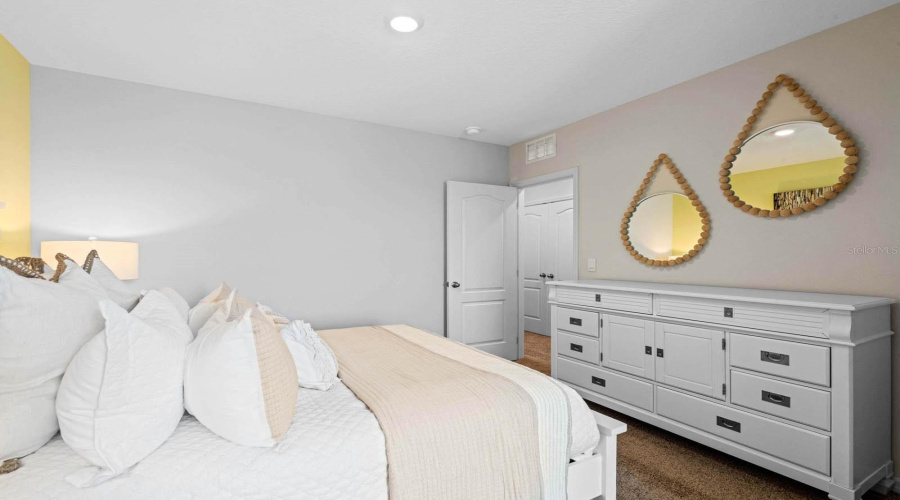 DAVENPORT, Florida 33837, 3 Bedrooms Bedrooms, ,2 BathroomsBathrooms,Residential,For Sale,OLYMPIC,0,MFRO6368481