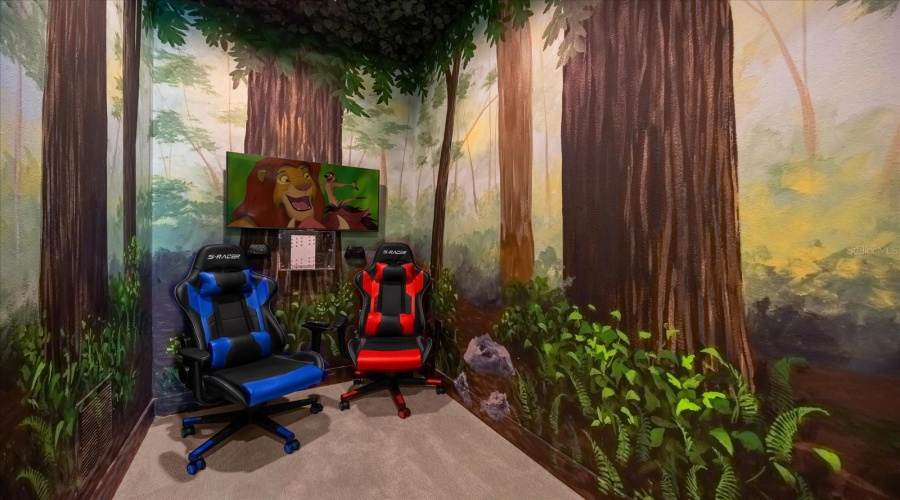 DAVENPORT, Florida 33837, 6 Bedrooms Bedrooms, ,4 BathroomsBathrooms,Residential,For Sale,PINE OAK,0,MFRS5118930